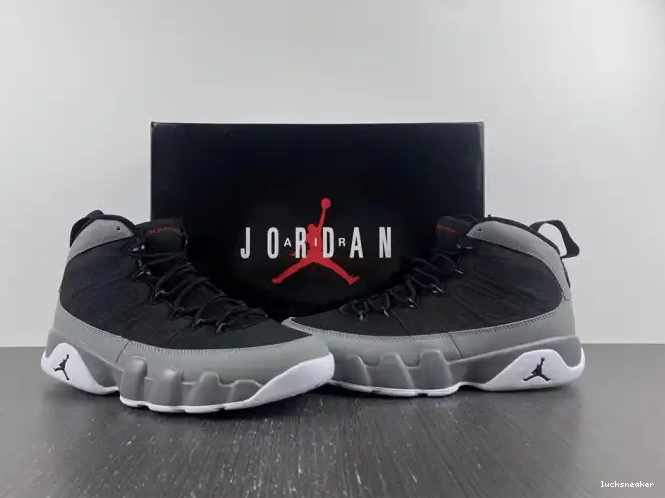 Reps LUCY CT8019-060 9 Jordan Grey Retro Particle 0529